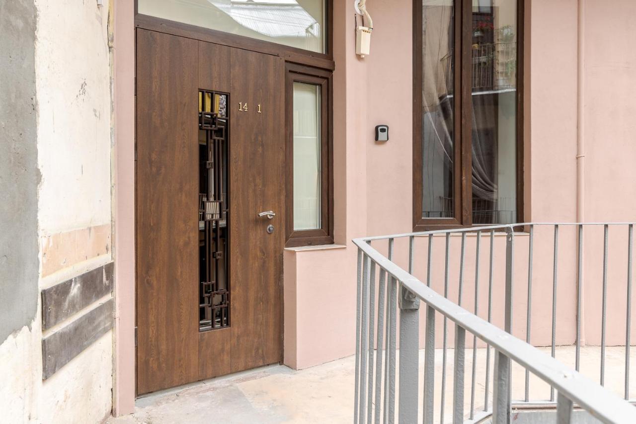 شقة Luxury Flat In Downtown 2 إلفيف المظهر الخارجي الصورة